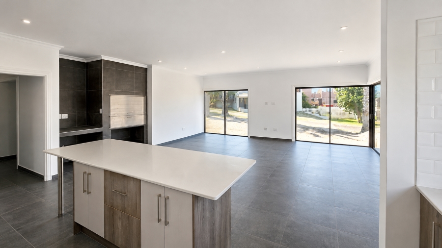 3 Bedroom Property for Sale in Marina Martinique Eastern Cape